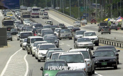 아직도 먼 해수욕장 가는 길