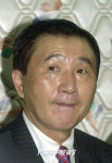 생각에 잠긴 이훈평 의원