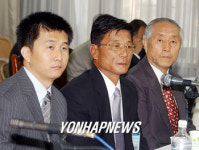 통일부 국감장에 참고인으로 출석한 탈북자들.