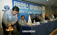 인도의 대표적 자동차 회사인 인도 타타모터스가  29일 대우상용차 공장을 인수한 가