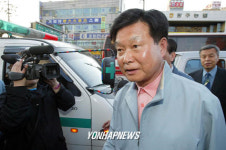 삼보일배 격려 온 한화갑 전 대표