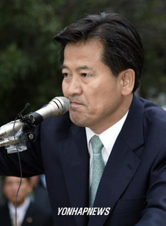 침울한 정동영 선대위원장