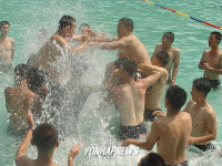 더위야 물렀거라