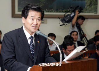 보고하는 정동영통일부장관