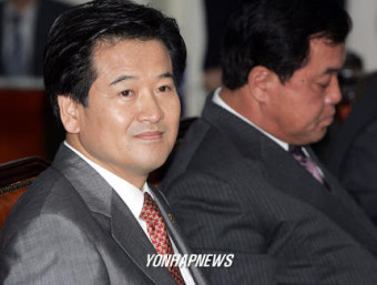 질의 듣는 정동영통일부장관