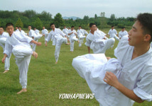 무술축제 택견시연 장병들