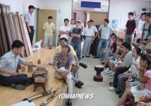 국악박물관 찾은 관람객들