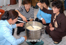 남는 우유를 치즈로…