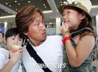 유상철, 요코하마 재계약 주력