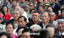 행정수도 위헌 한달째, 비장한 연기주민들