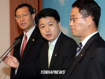 발표하는 노웅래의원