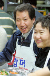 일일자원 봉사 나선 김근태 장관