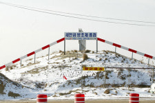 논란 새만금, 방조제 종점