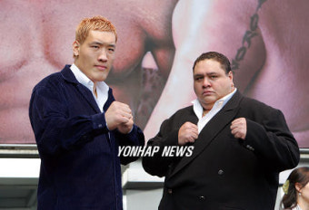 최홍만과 데뷔전 상대 아케보노