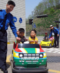 어린이도 운전 잘해요
