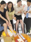 `발의 피로를 풀어 주세요