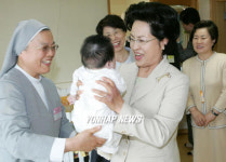 권여사 인천 해성보육원 방문