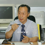 전북항공 취항 설명하는 전북도 정무부지사