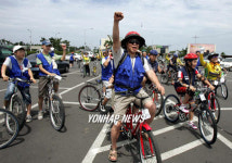 자전거로 제주일주 나선 장애우들