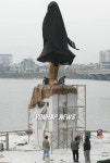 소양강 처녀상 건립 한창