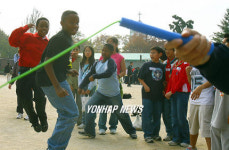 한국인 친구야 잘 돌려봐!