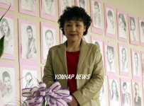개인전 연 `포장마차 아줌마 박성연씨
