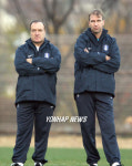 한국축구대표팀 훈련 감독과 코치
