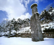 기솔리 석불입상