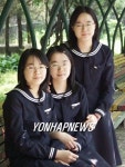 <세쌍둥이 자매 명문대 나란히 합격>