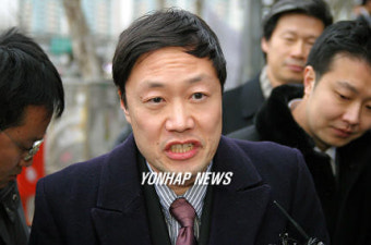 버시바우 미국대사 간담회 불참 발표하는 미 대사관 대변인