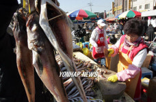 설 앞둔 성남 모란시장