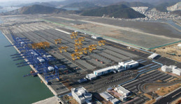부산 신항 배후물류단지 17일 개장