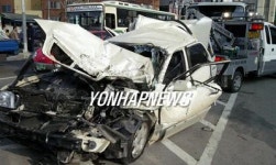부산 백양터널 13중 추돌 6명 부상(종합)