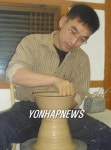 <사람들> 출근하면 근로자, 퇴근후엔 도예가