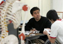 장애인 의사 이승복씨, 태릉선수촌 특별진료 실시