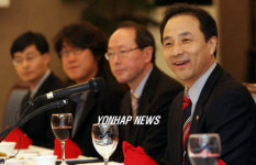 김명곤 문광부 장관 게임업체 관계자 간담회