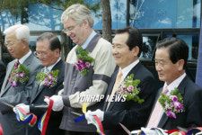 GM대우, 군산 디젤엔진 공장 준공
