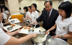 교장선생님과 함께 먹는 점심식사
