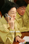 한명숙 총리, 공무원 비상근무 지시