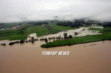 황토빛 남한강 지류