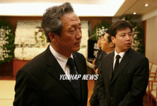 고 정인영 한라건설 명예회장 빈소 조문한 정몽준 의원