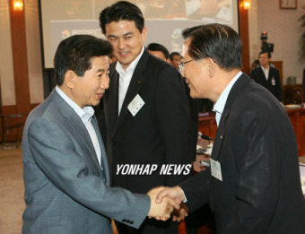 노대통령  전남지사 악수