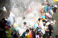 말복 피서도 역시 폭포