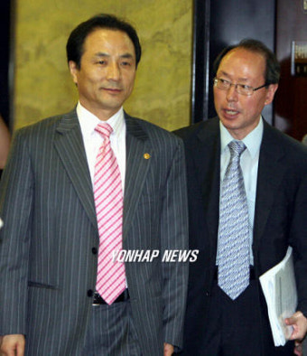 문화관광위 출석한 김명곤 문화관광부 장관