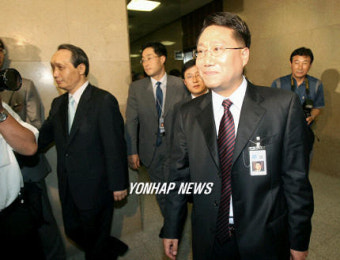 양정철 홍보기획비서관과 이병완 대통령 비서실장
