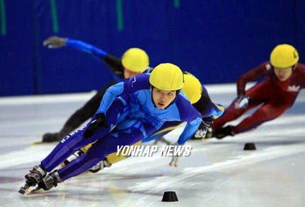 신동민, 쇼트트랙 1차 선발전 500m 우승…황대헌 제쳐내