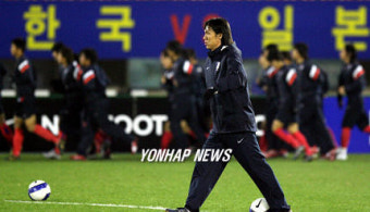 숙명의 한일전 앞둔 홍명보와 한국팀