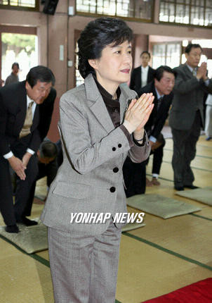 박근혜 전 대통령, 부산·울산·경남 지역 방문 마무리…김문수 후보 지원 강조