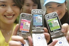 LGT 이지아이, 연령별로 화면이 달라요