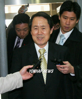 김태환 제주지사 결심공판 출석